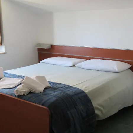 Apartment Via Sant'elia *